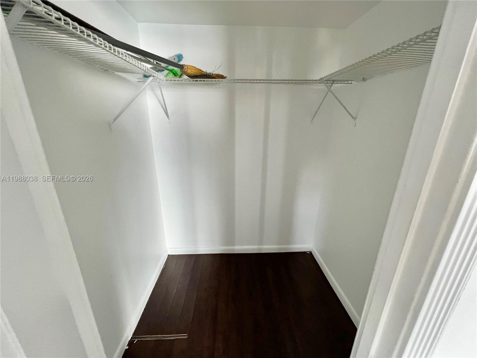 STRATFORD HOUSE CONDO - Residential