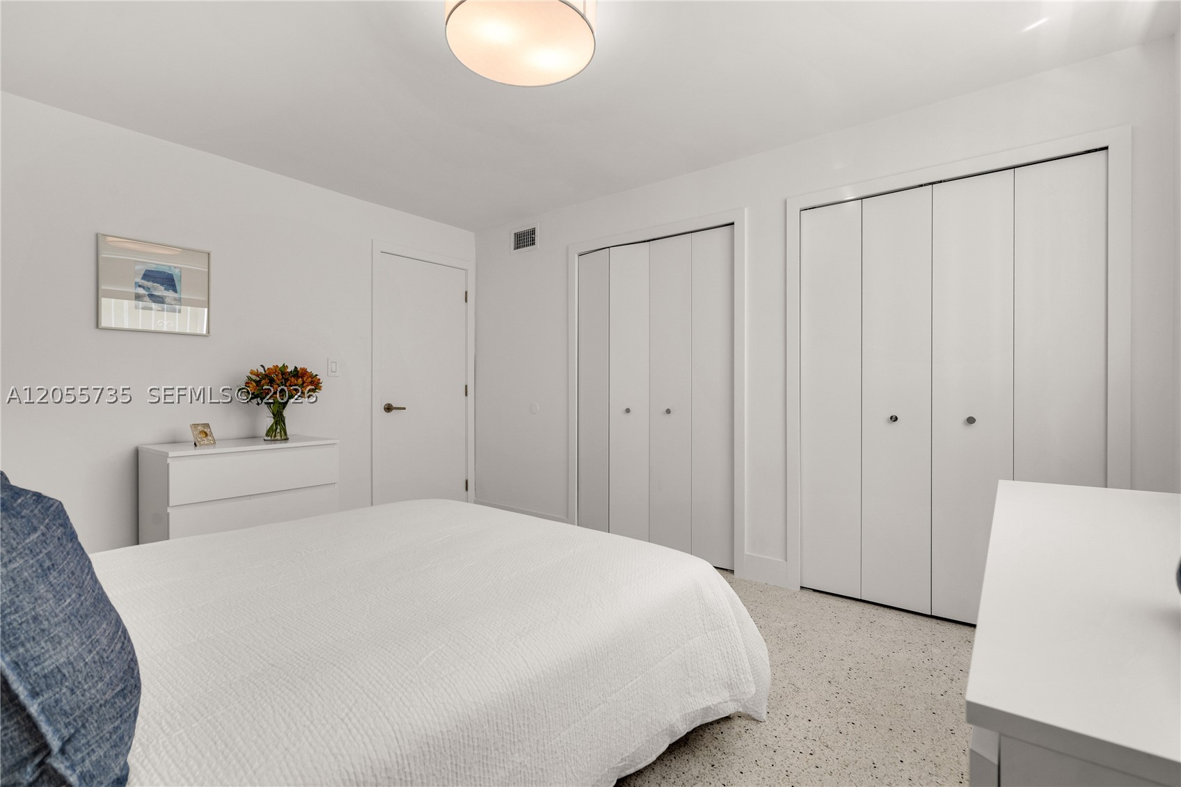 EL RIO CONDO - Residential Lease