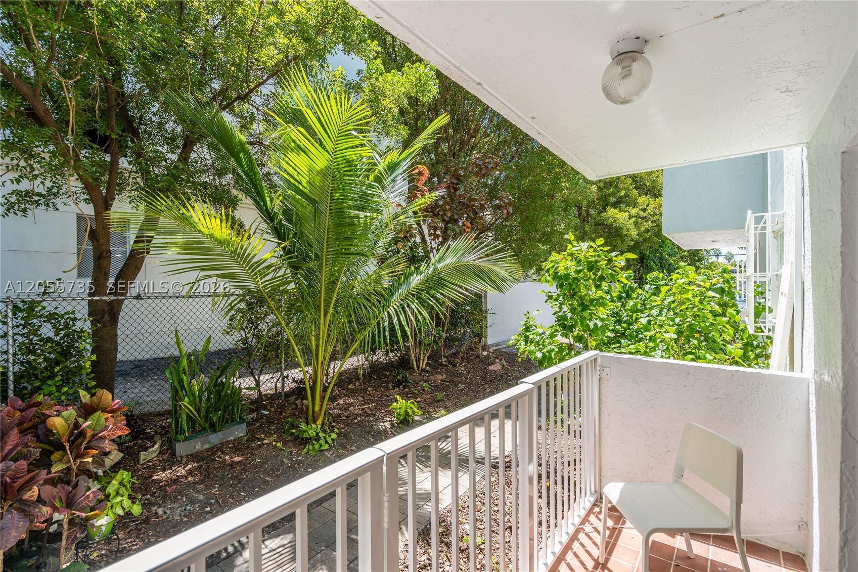 EL RIO CONDO - Residential Lease