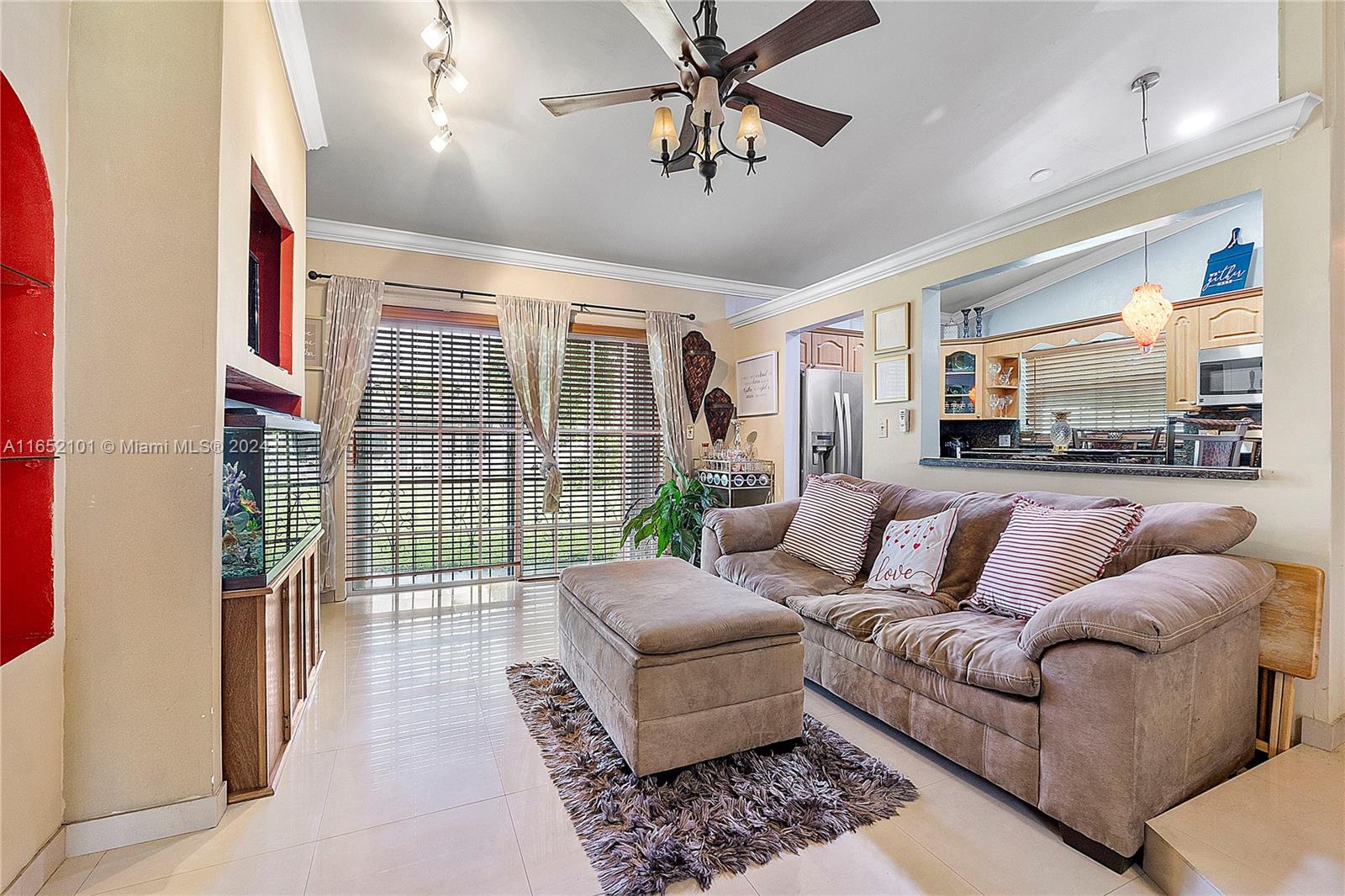 SCOTT LAKE MANOR SEC 1 - Residential