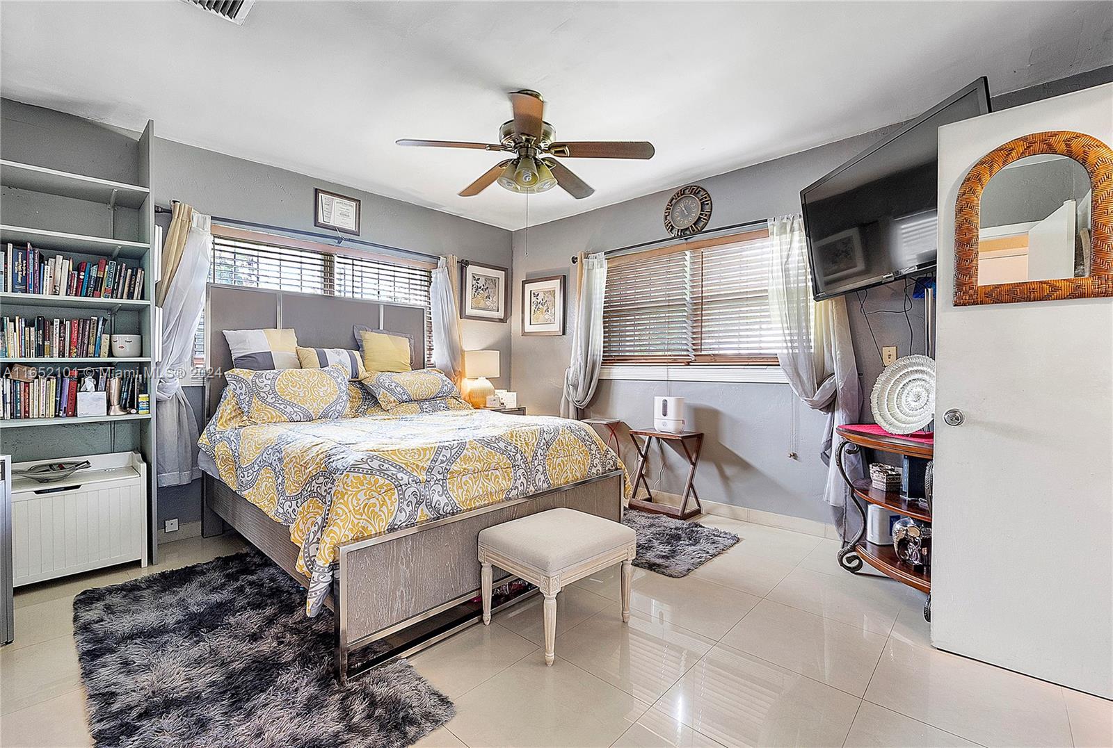 SCOTT LAKE MANOR SEC 1 - Residential