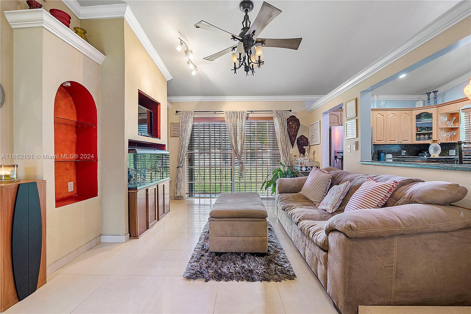 SCOTT LAKE MANOR SEC 1 - Residential