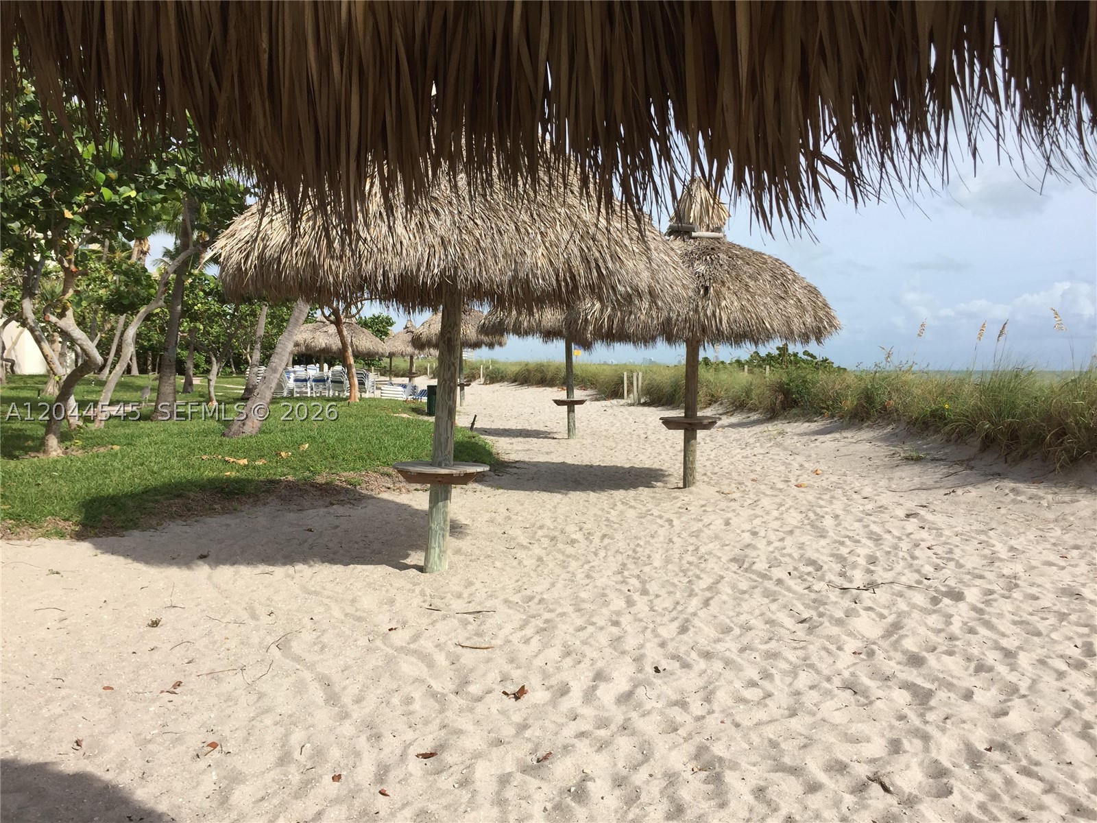 TOWERS OF KEY BISCAYNE CO - Residential