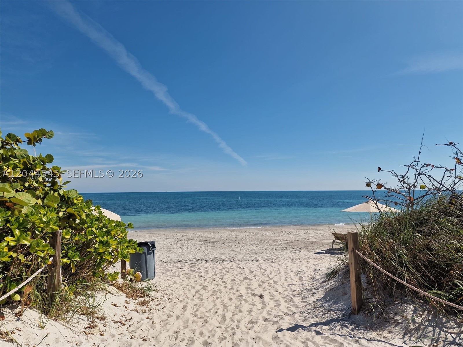 TOWERS OF KEY BISCAYNE CO - Residential