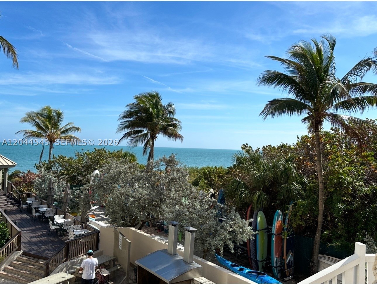 TOWERS OF KEY BISCAYNE CO - Residential