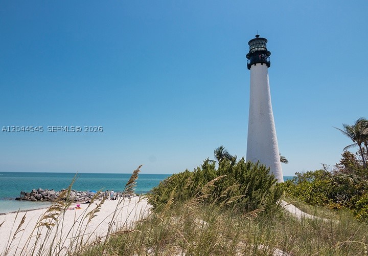 TOWERS OF KEY BISCAYNE CO - Residential