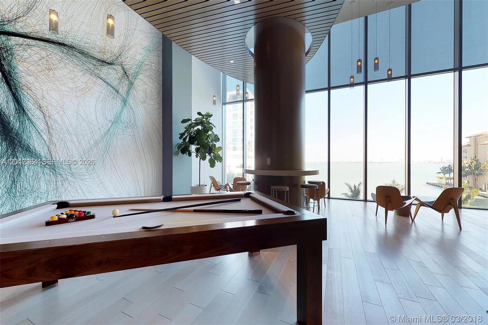 ICON BAY - Residential