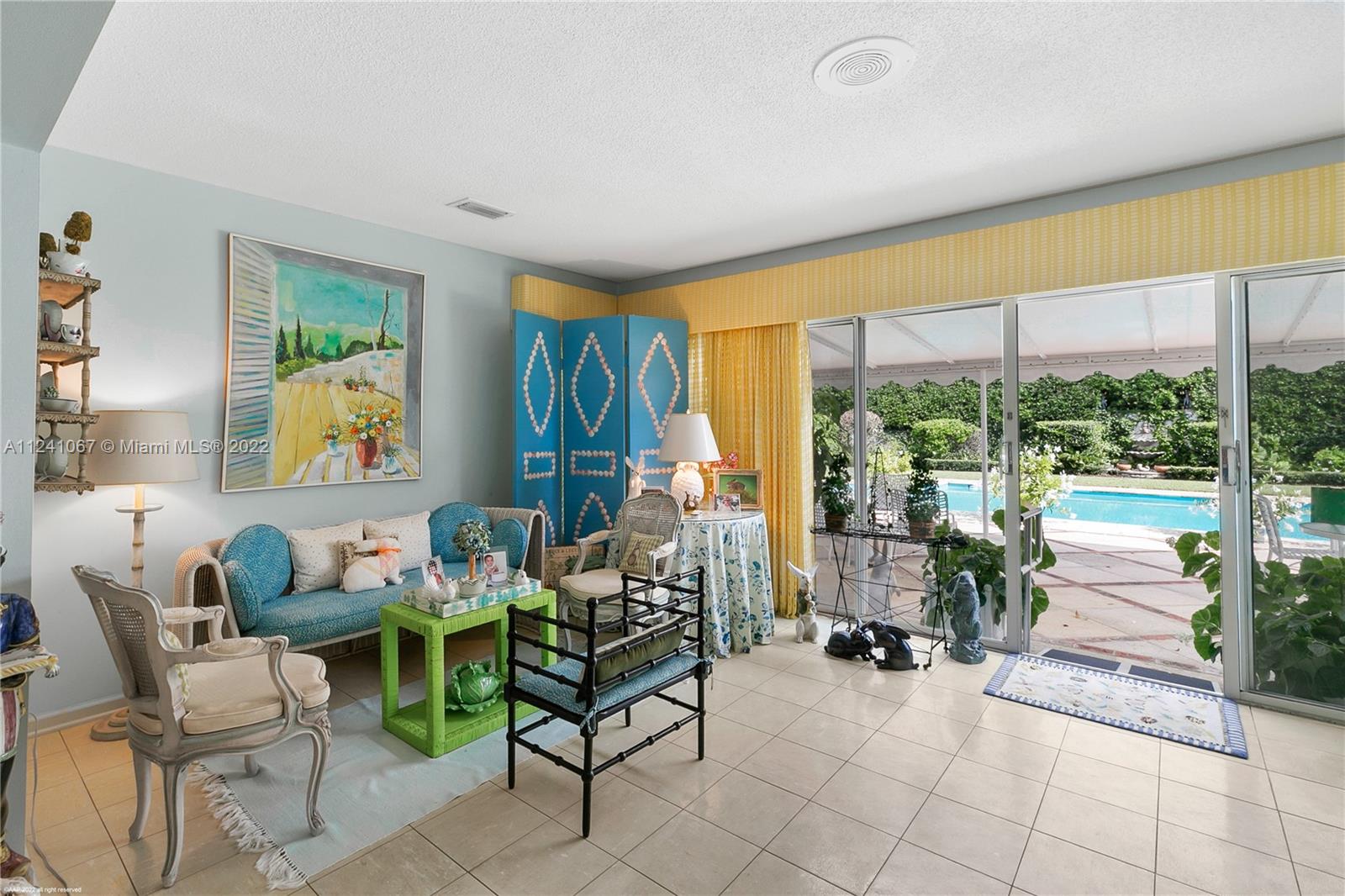 ISLAND BEACH THE REVISED - Residential