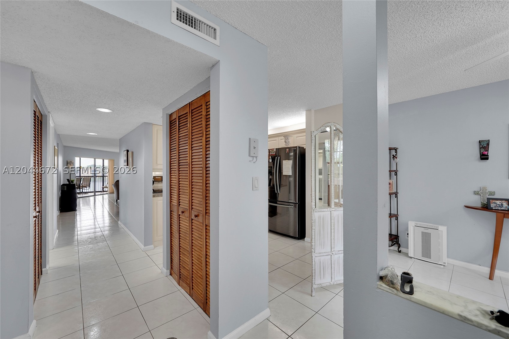 FAIRFAX CONDOMINIUM - Residential Lease
