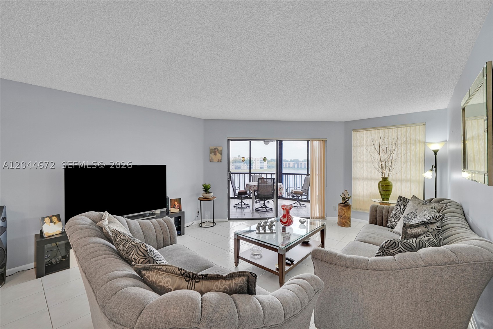 FAIRFAX CONDOMINIUM - Residential Lease