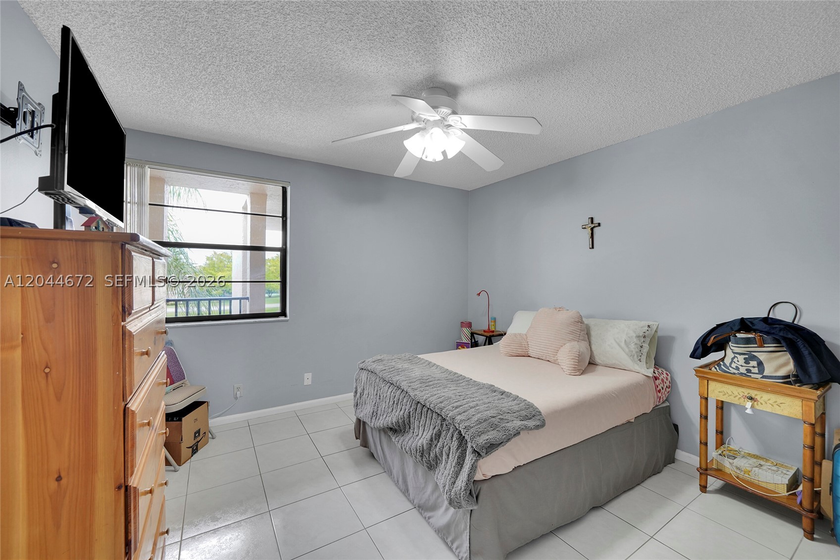 FAIRFAX CONDOMINIUM - Residential Lease