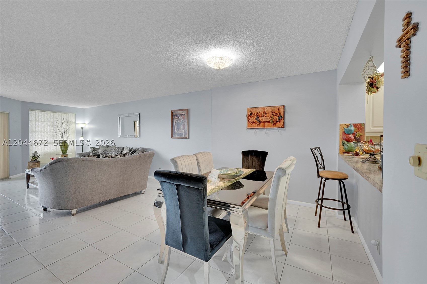 FAIRFAX CONDOMINIUM - Residential Lease