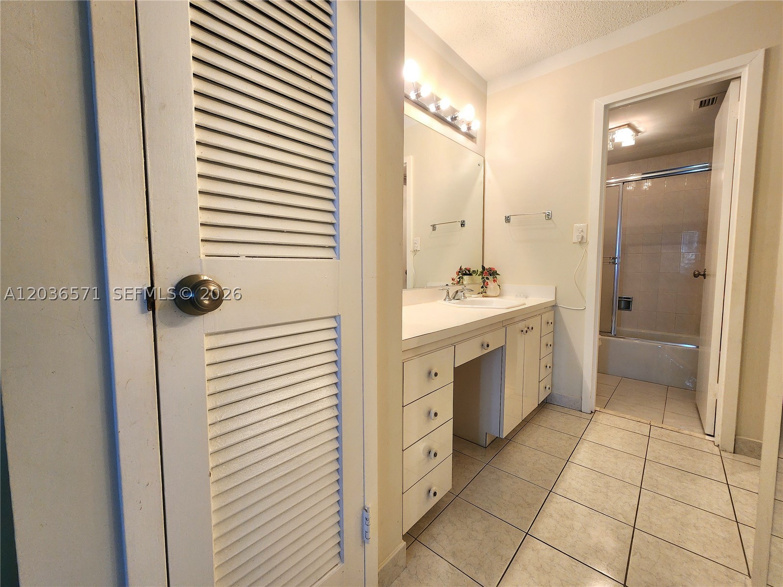 PARKER PLAZA CONDO ESTATE - Residential Lease