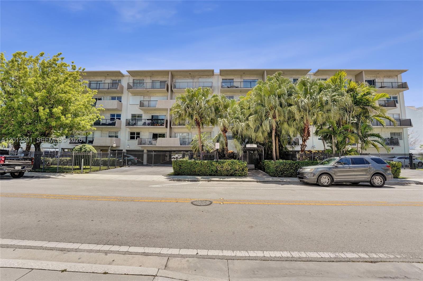 THE ISLES CONDO - Residential