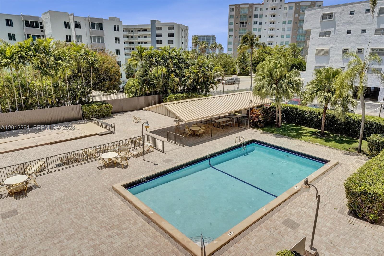 THE ISLES CONDO - Residential