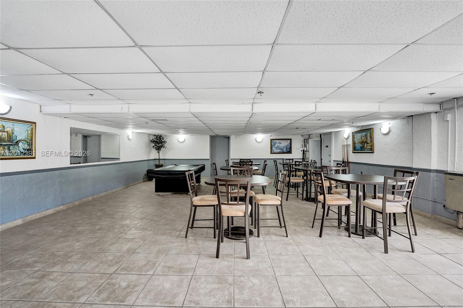 THE ISLES CONDO - Residential