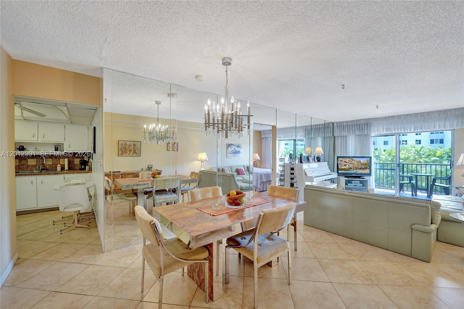 THE ISLES CONDO - Residential