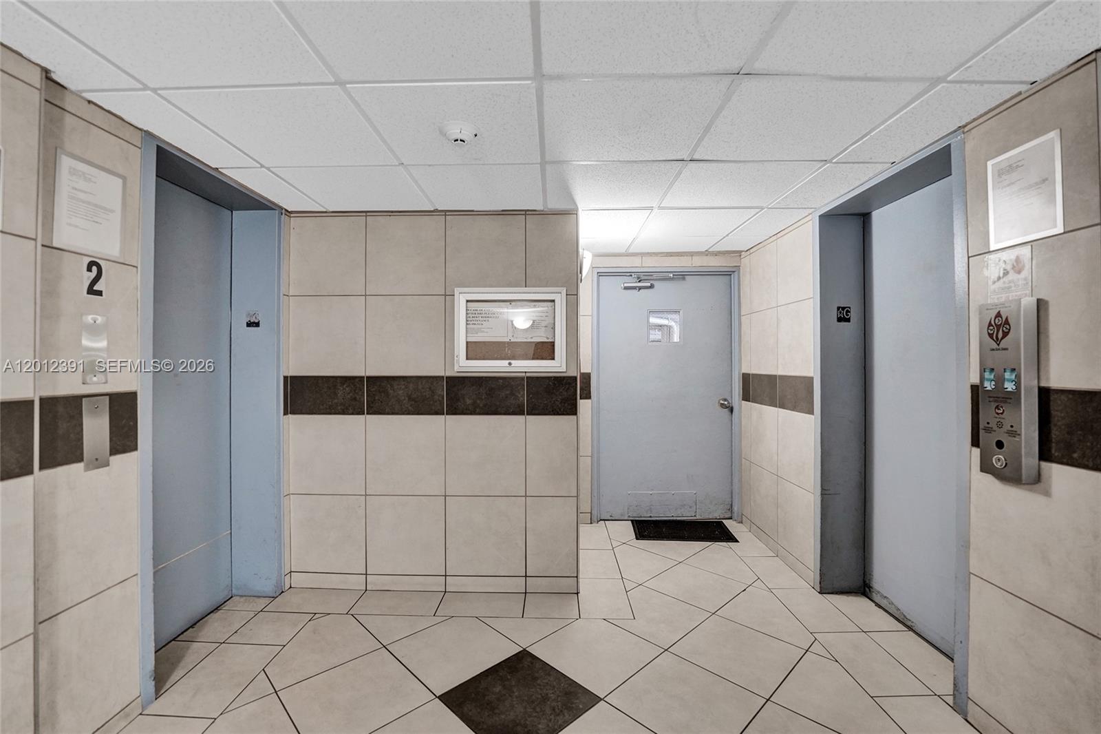 THE ISLES CONDO - Residential