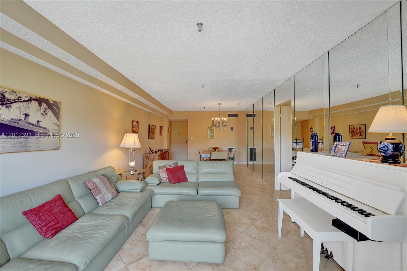 THE ISLES CONDO - Residential