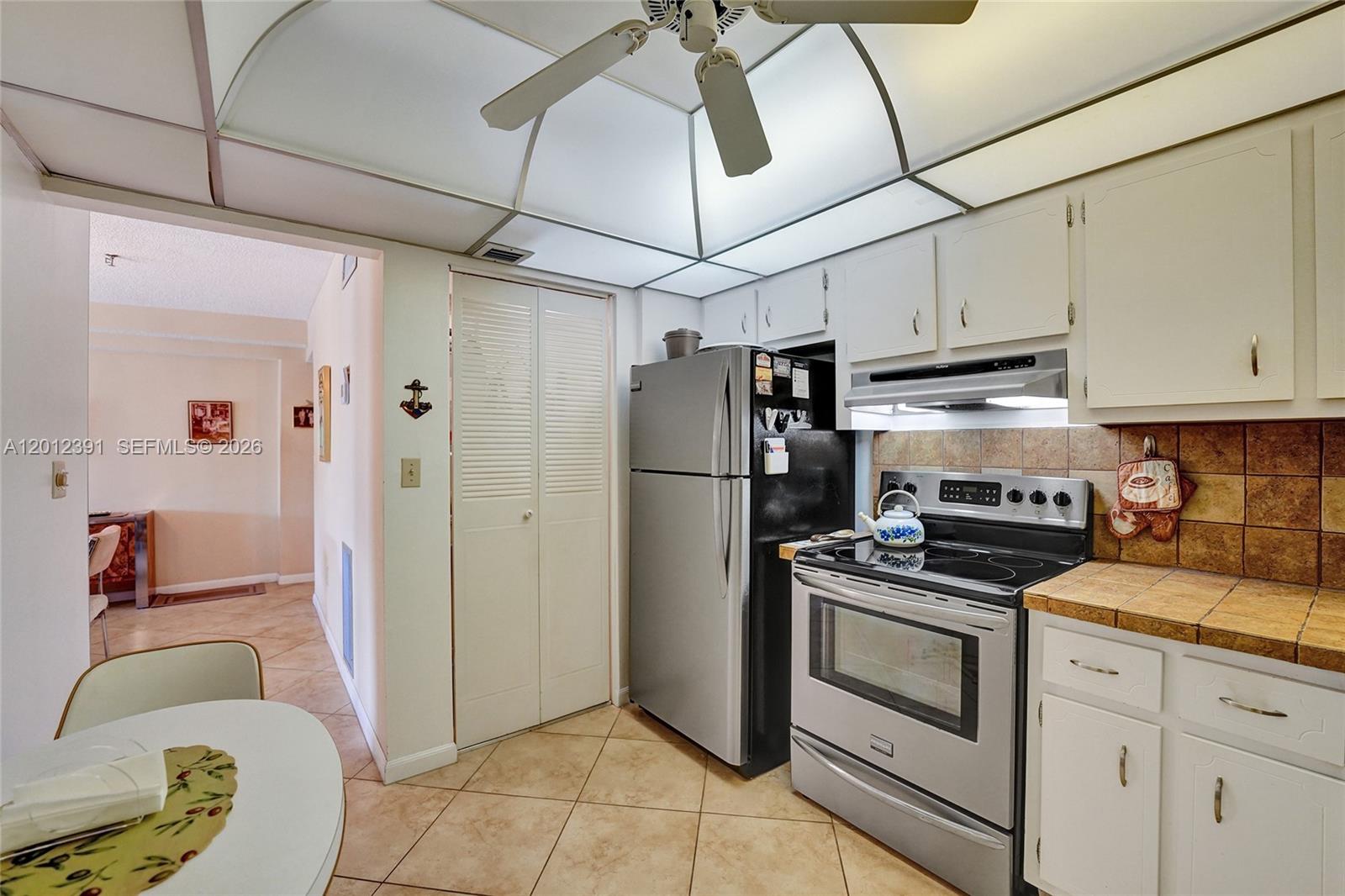 THE ISLES CONDO - Residential