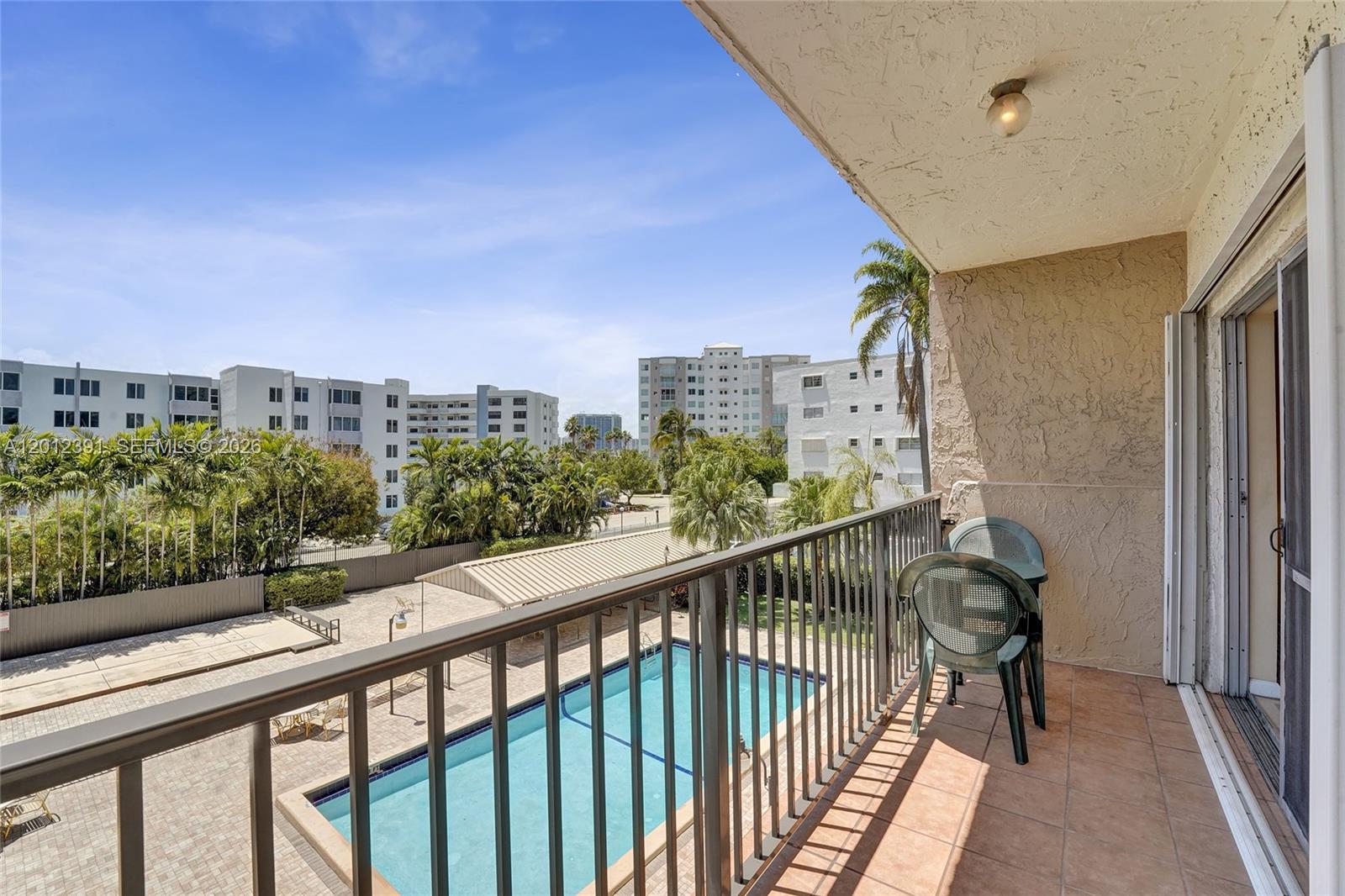 THE ISLES CONDO - Residential