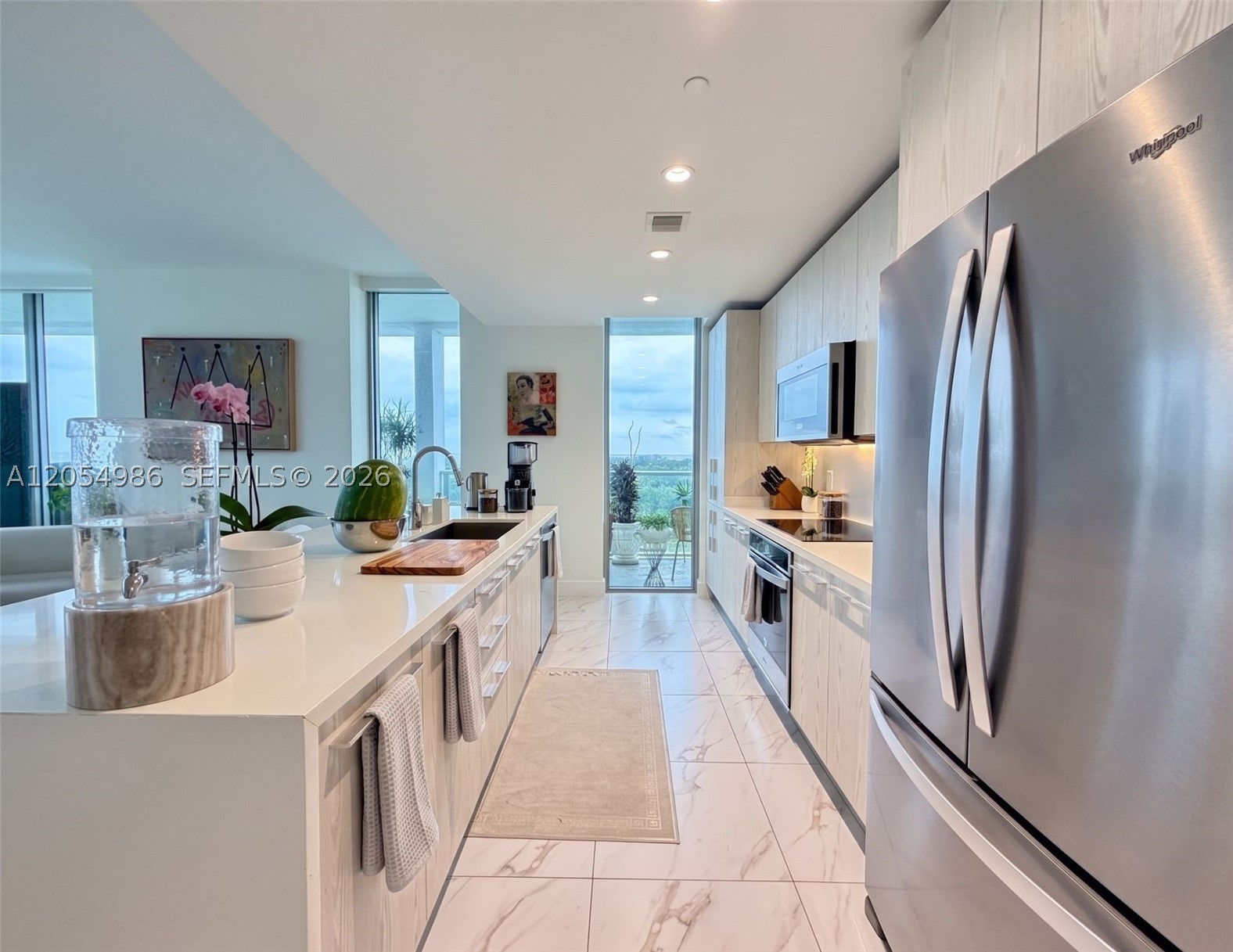 METROPICA NORTH TOWER ONE - Residential