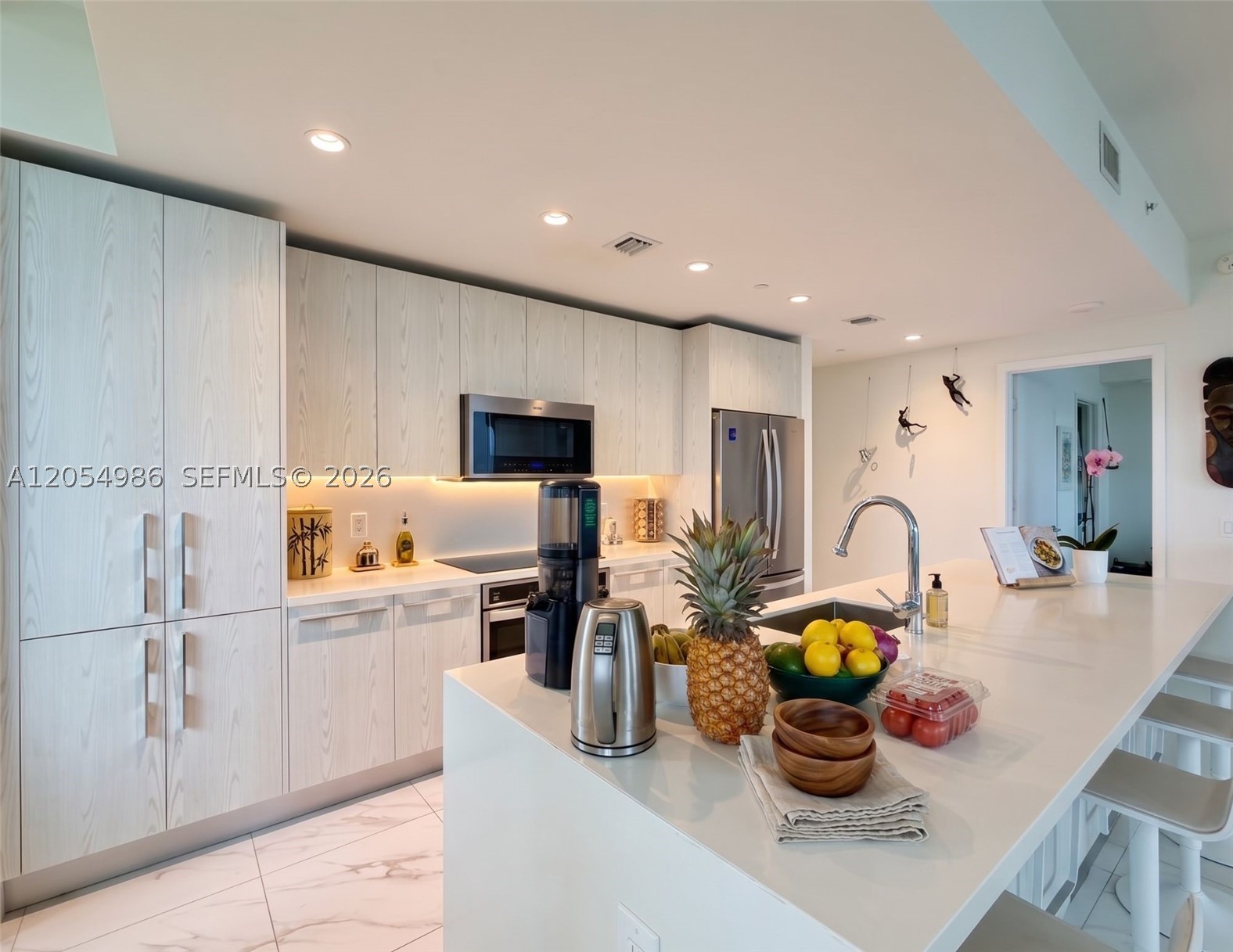 METROPICA NORTH TOWER ONE - Residential