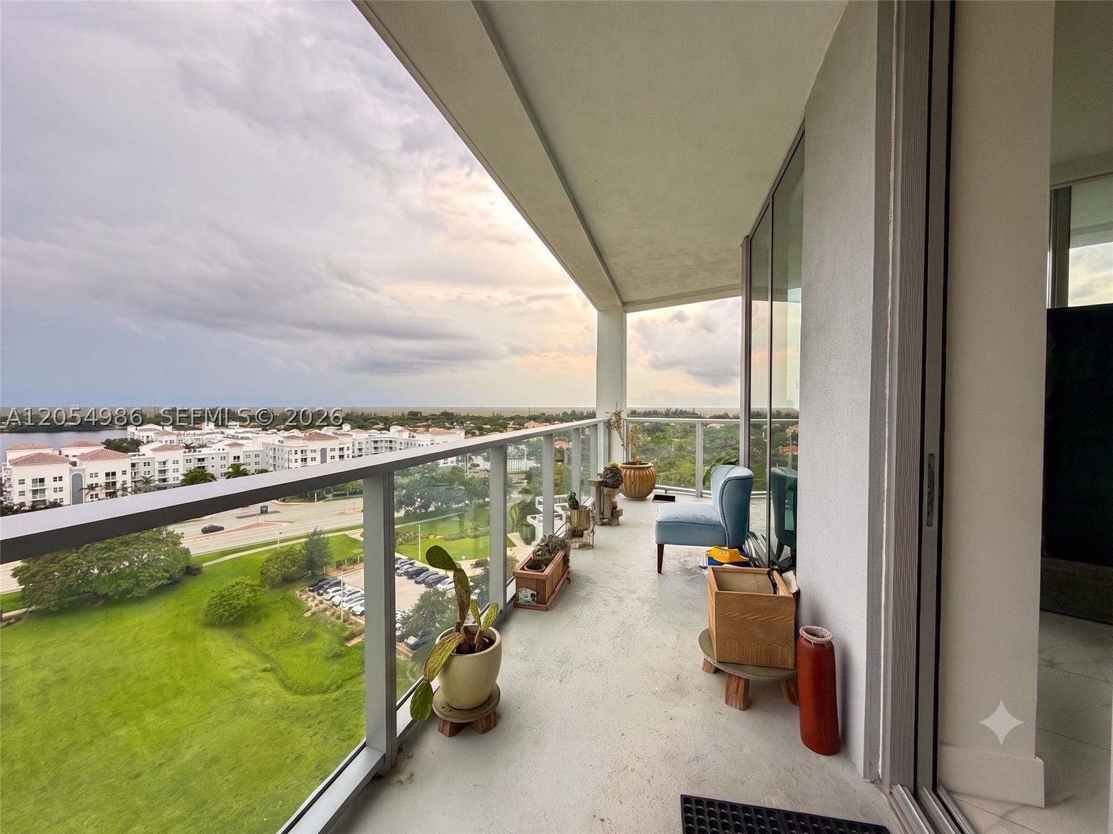 METROPICA NORTH TOWER ONE - Residential