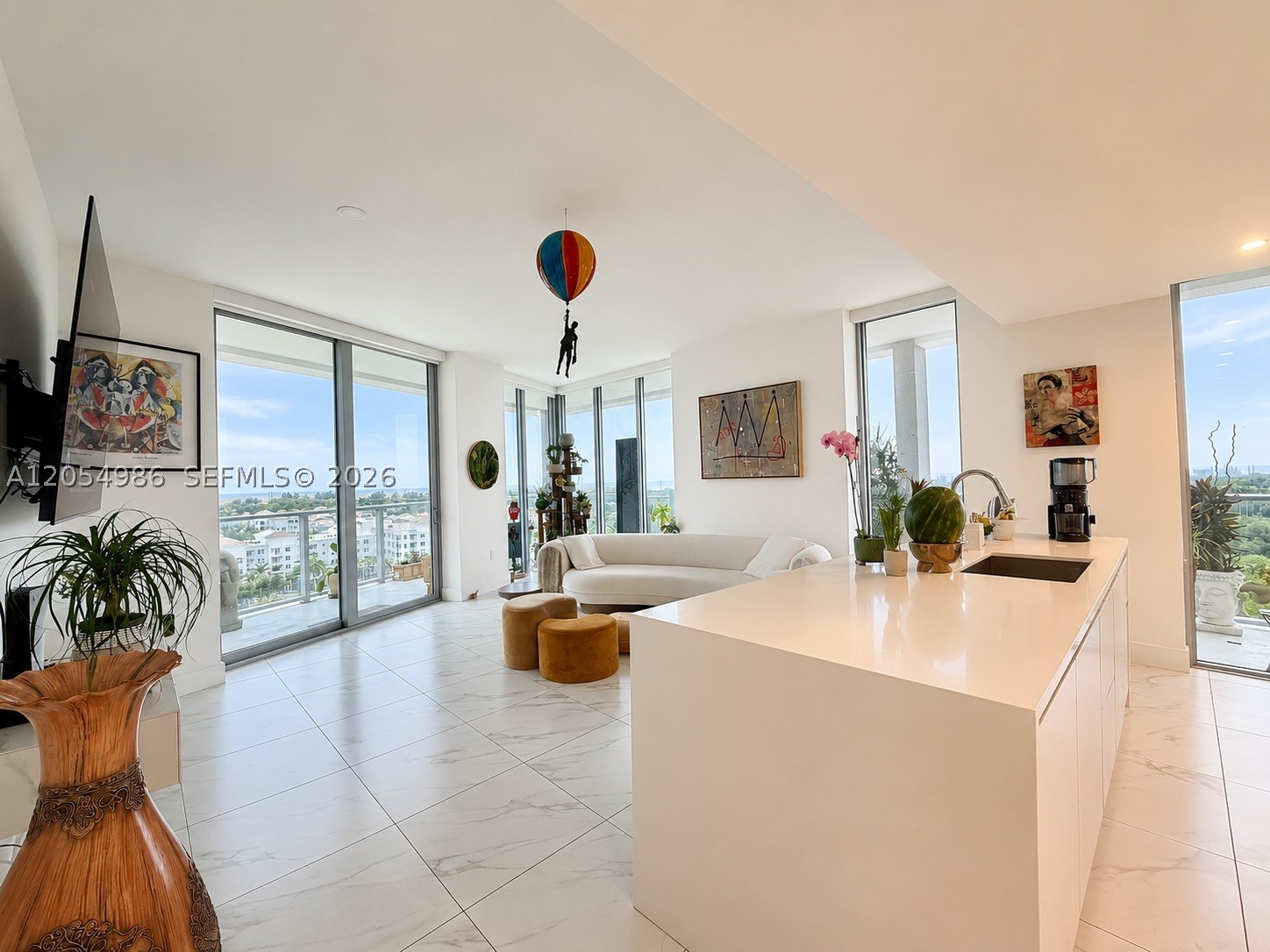 METROPICA NORTH TOWER ONE - Residential
