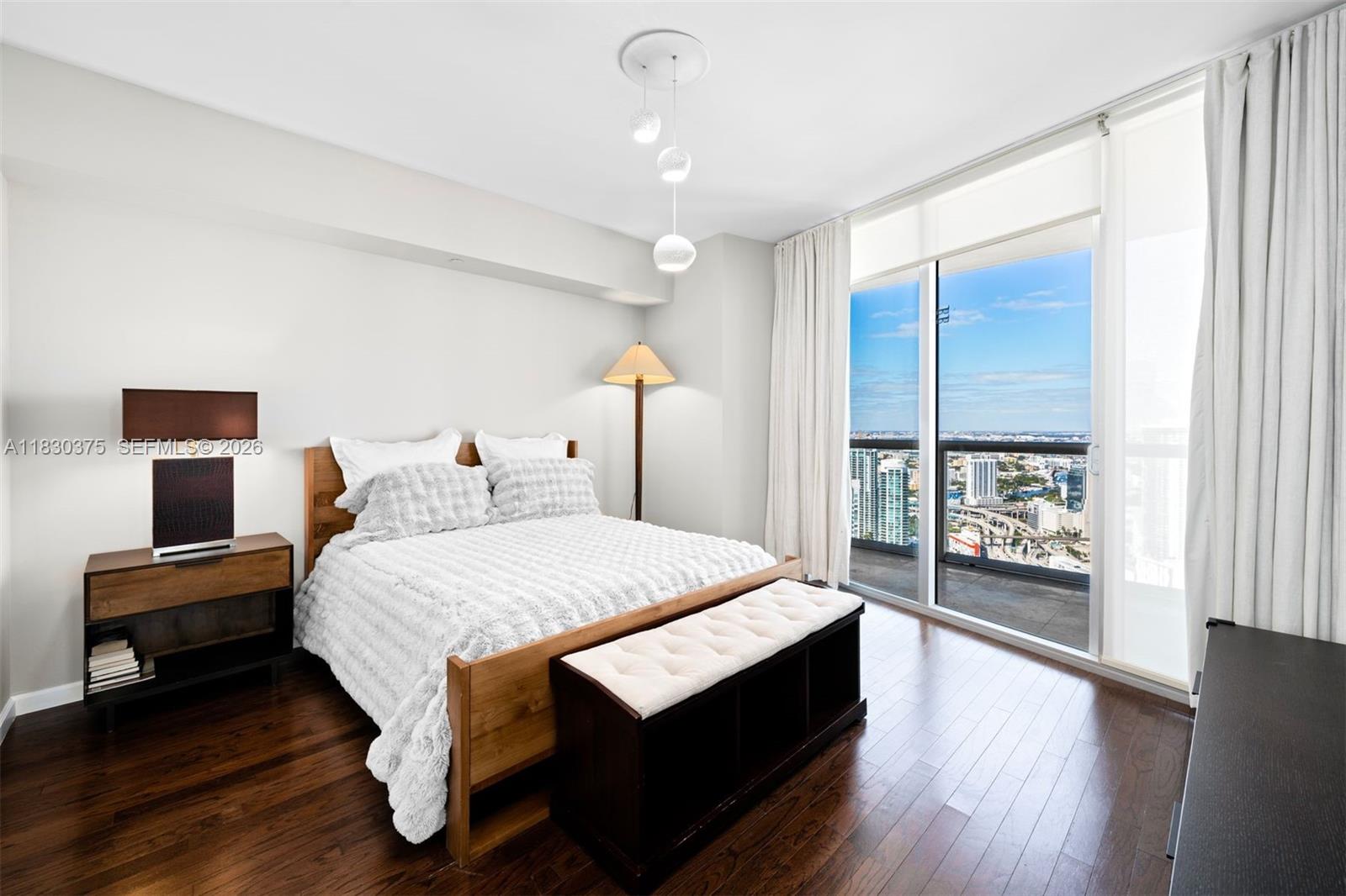ICONBRICKELL CONDO NO 1 - Residential
