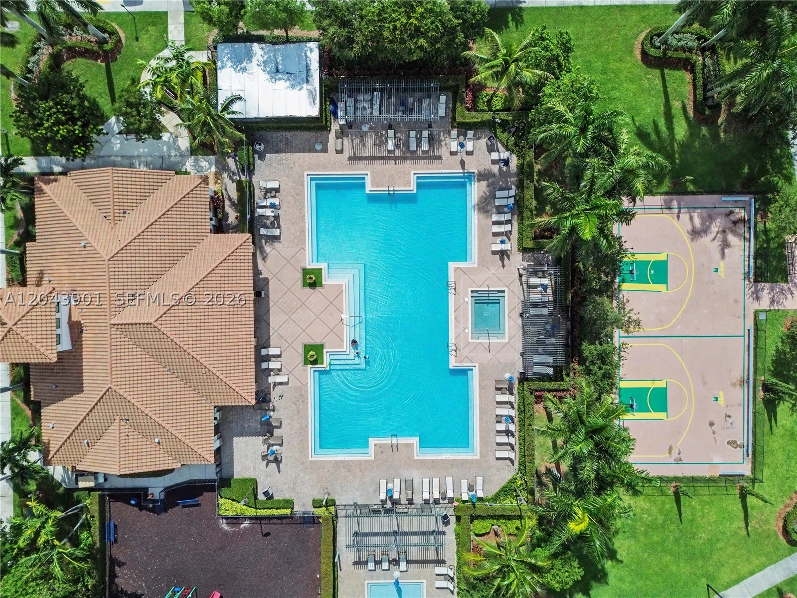 COCO PALM ESTATES - Residential