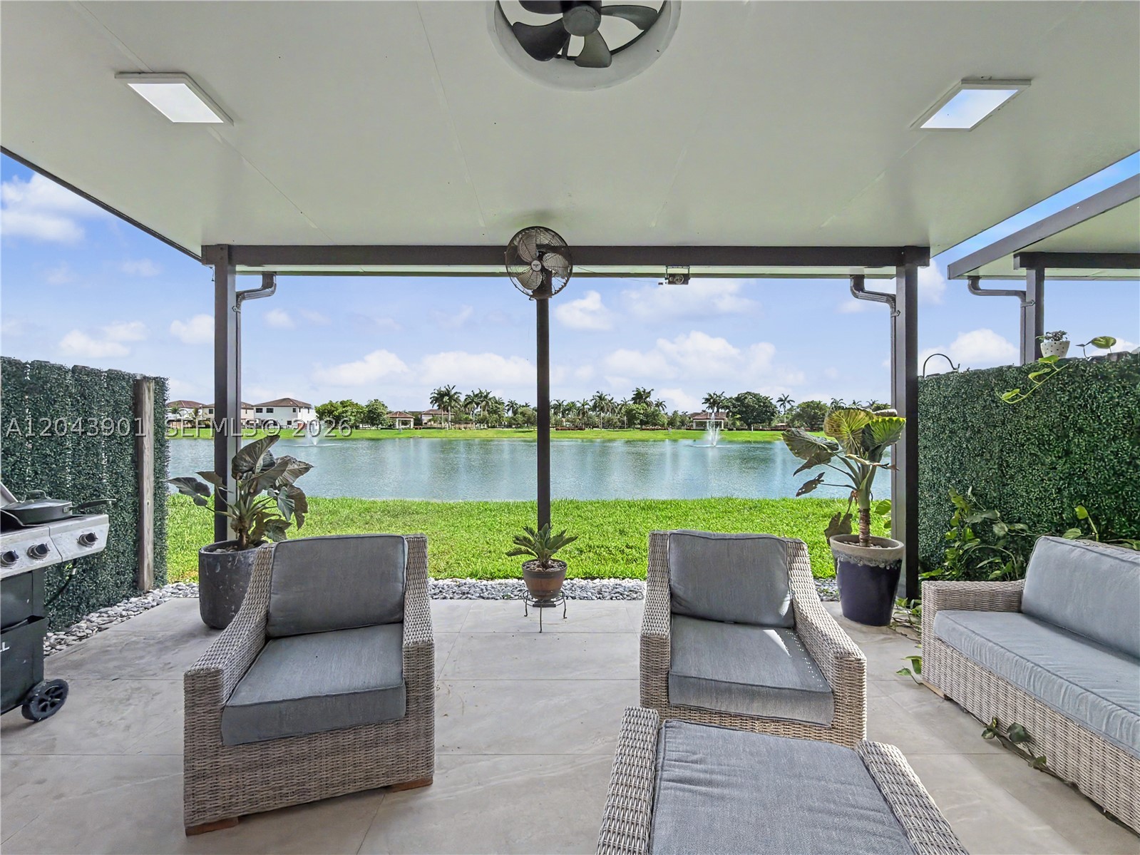 COCO PALM ESTATES - Residential