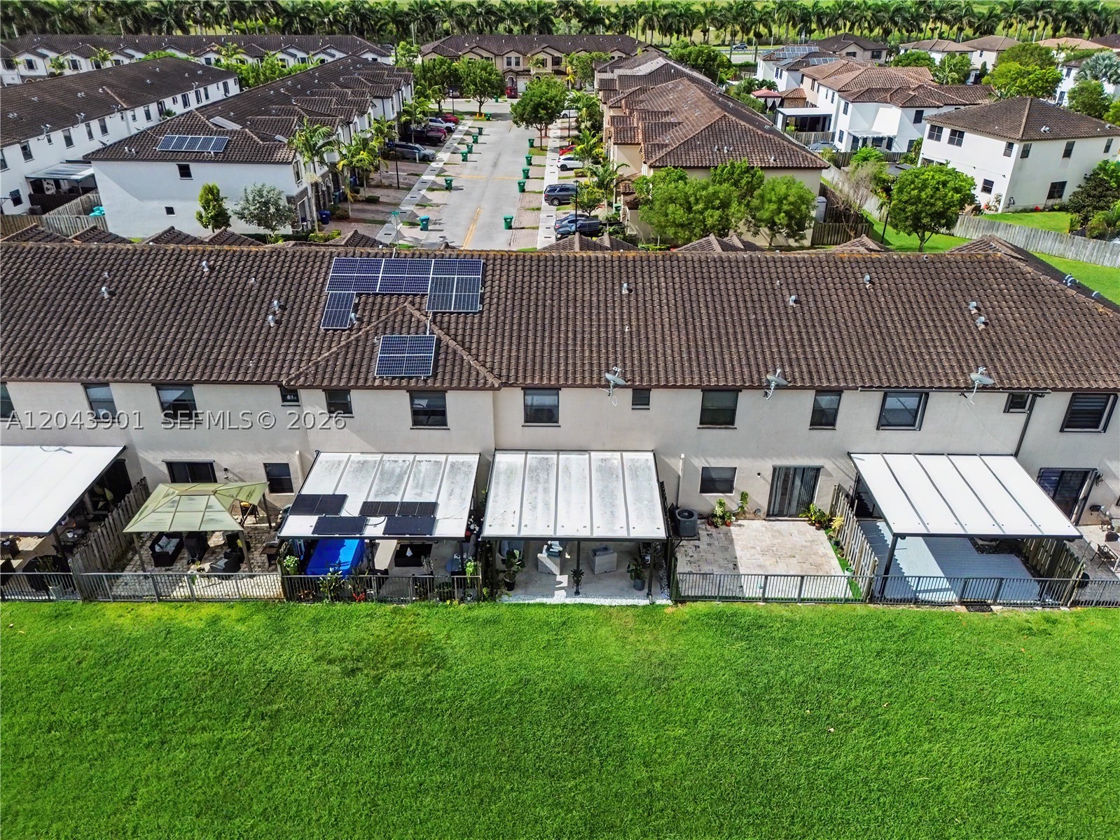COCO PALM ESTATES - Residential