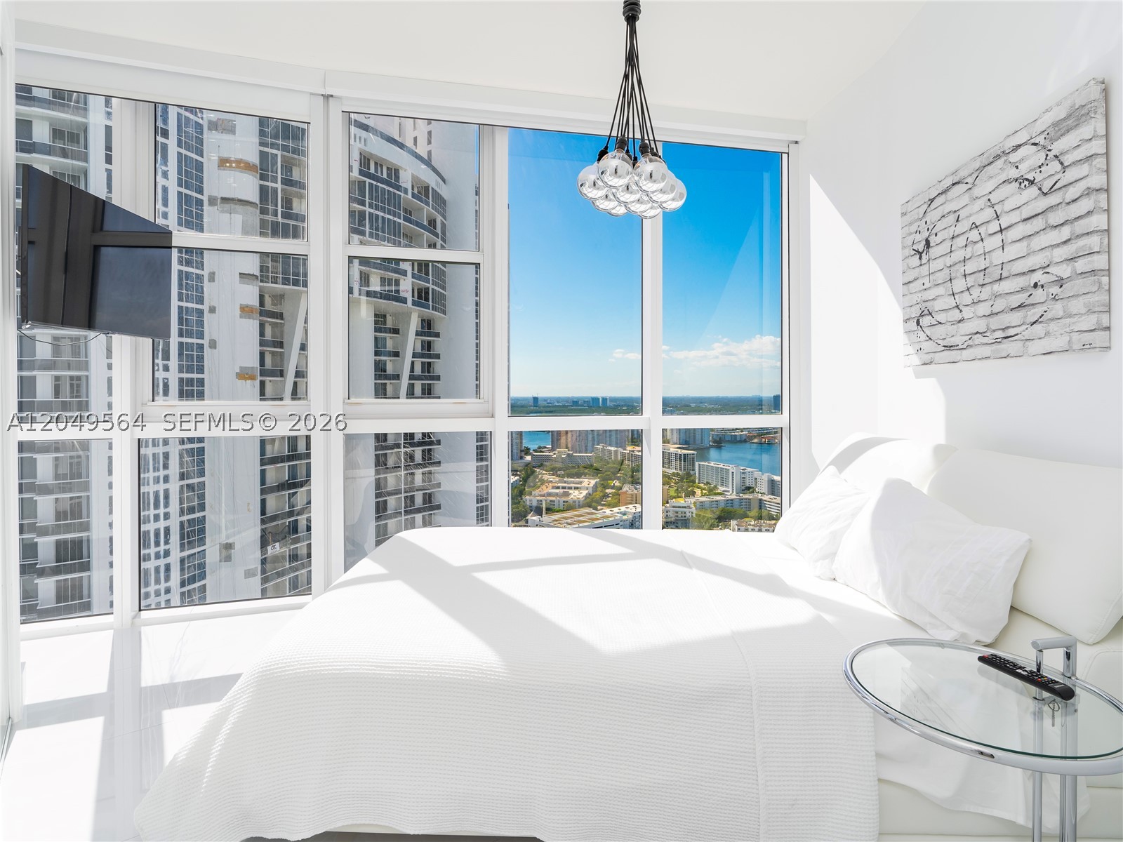 TRUMP ROYALE CONDO - Residential Lease