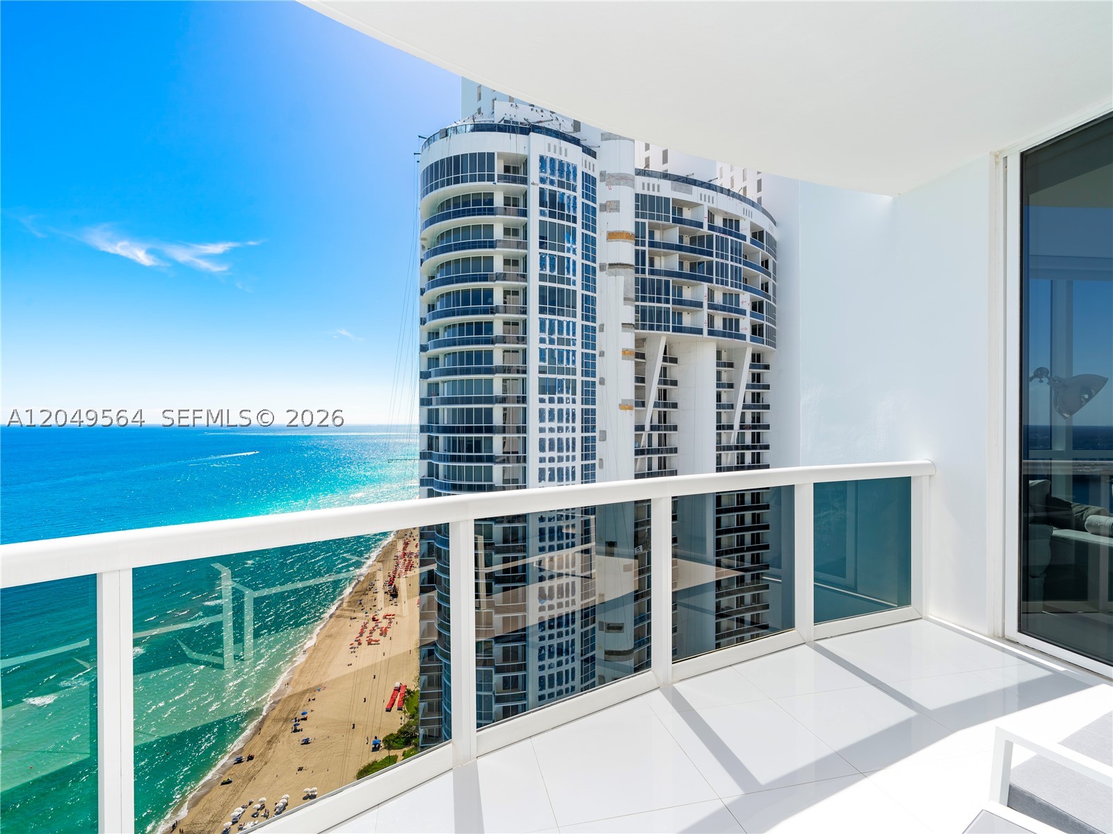 TRUMP ROYALE CONDO - Residential Lease