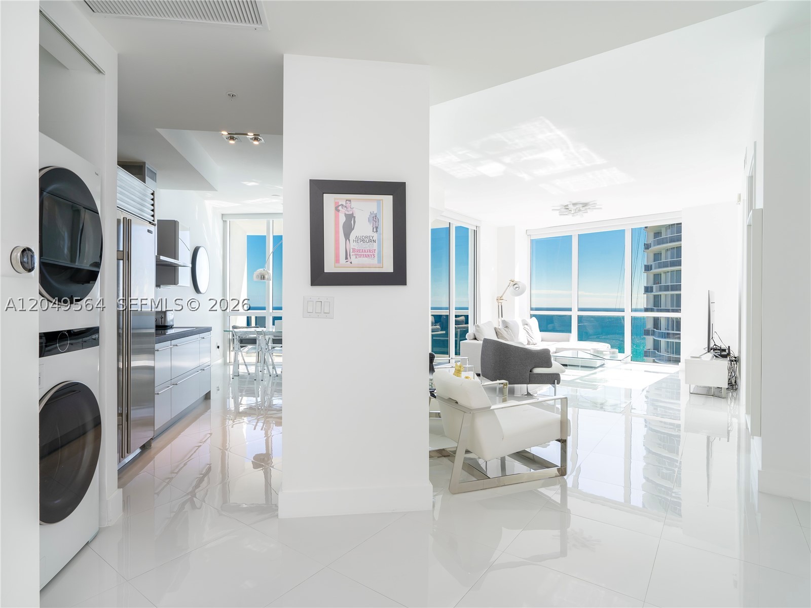 TRUMP ROYALE CONDO - Residential Lease