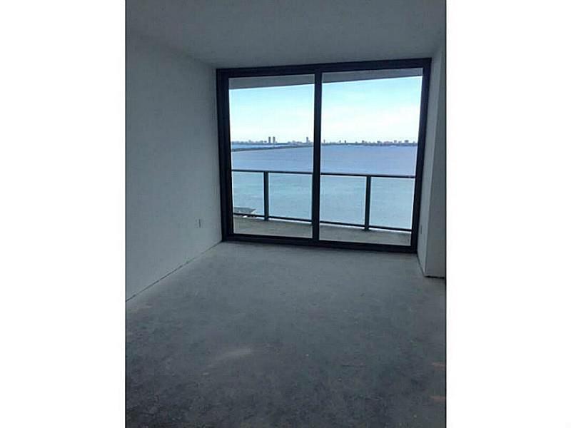 Icon Bay - Residential Lease