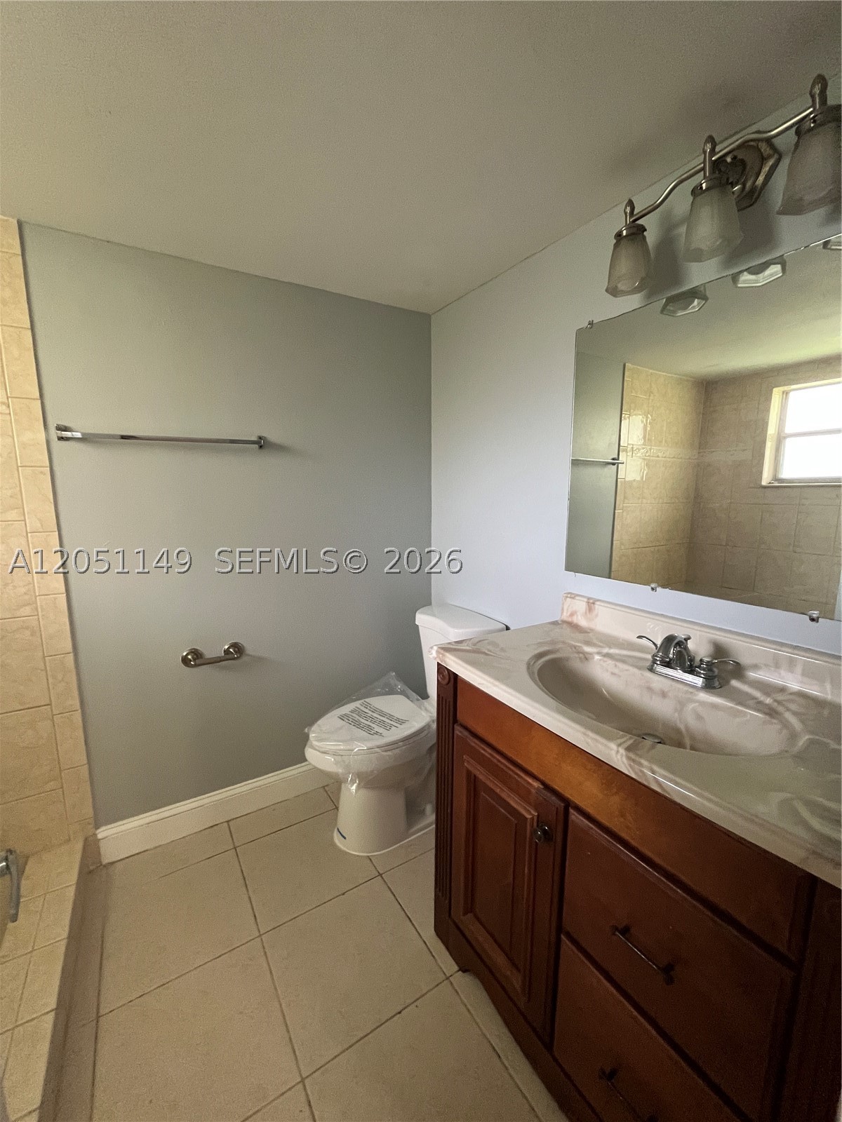 FOREST PARK CONDO - Residential