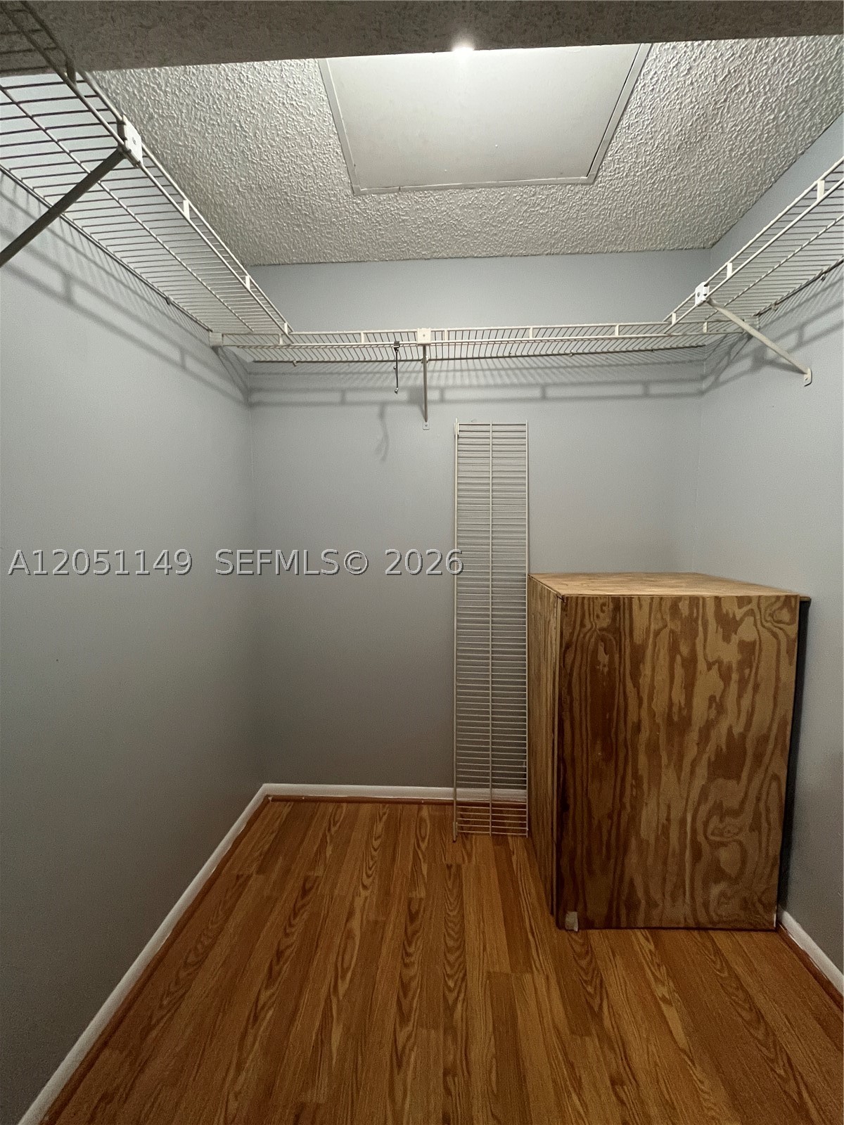 FOREST PARK CONDO - Residential