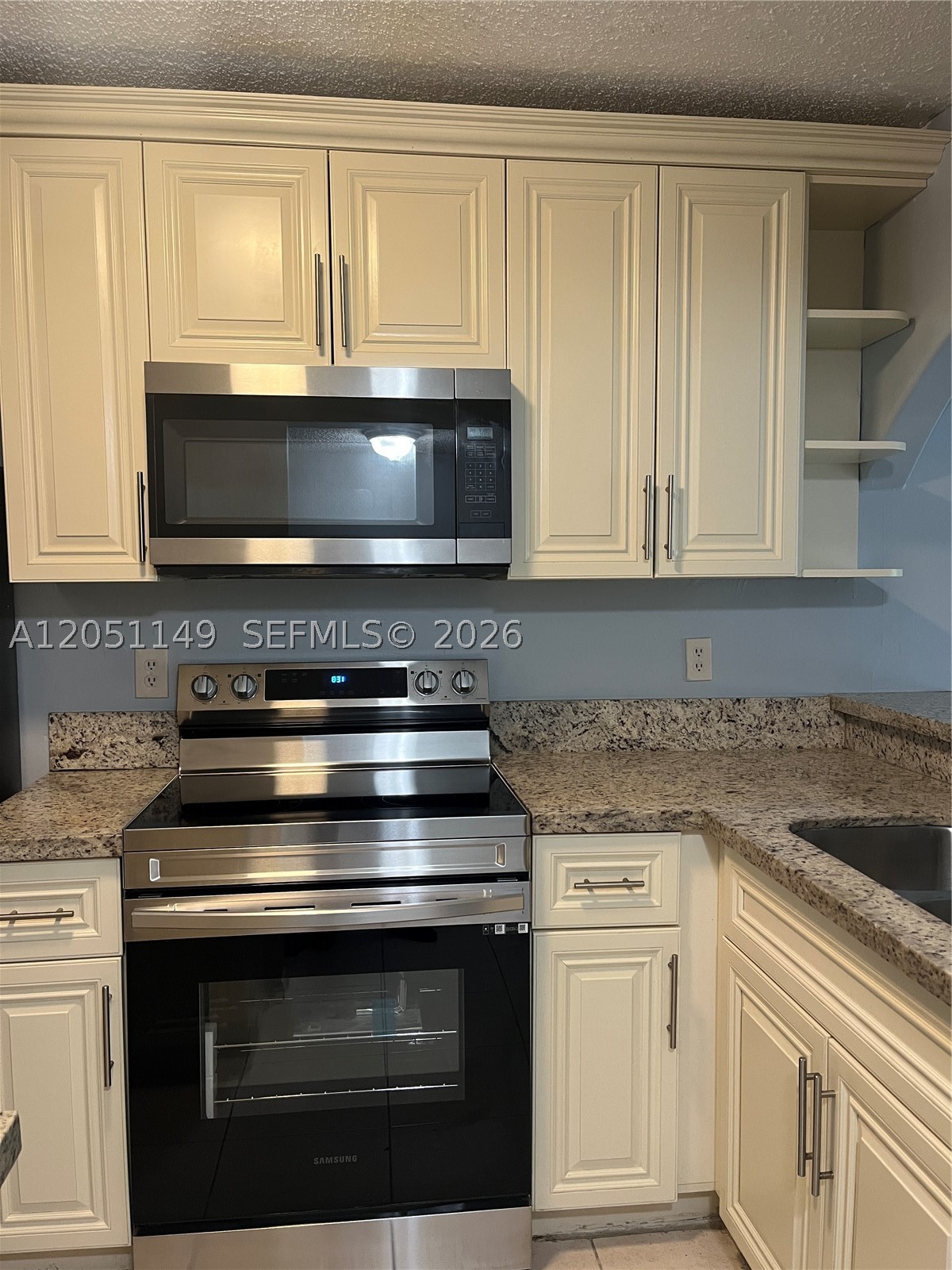 FOREST PARK CONDO - Residential