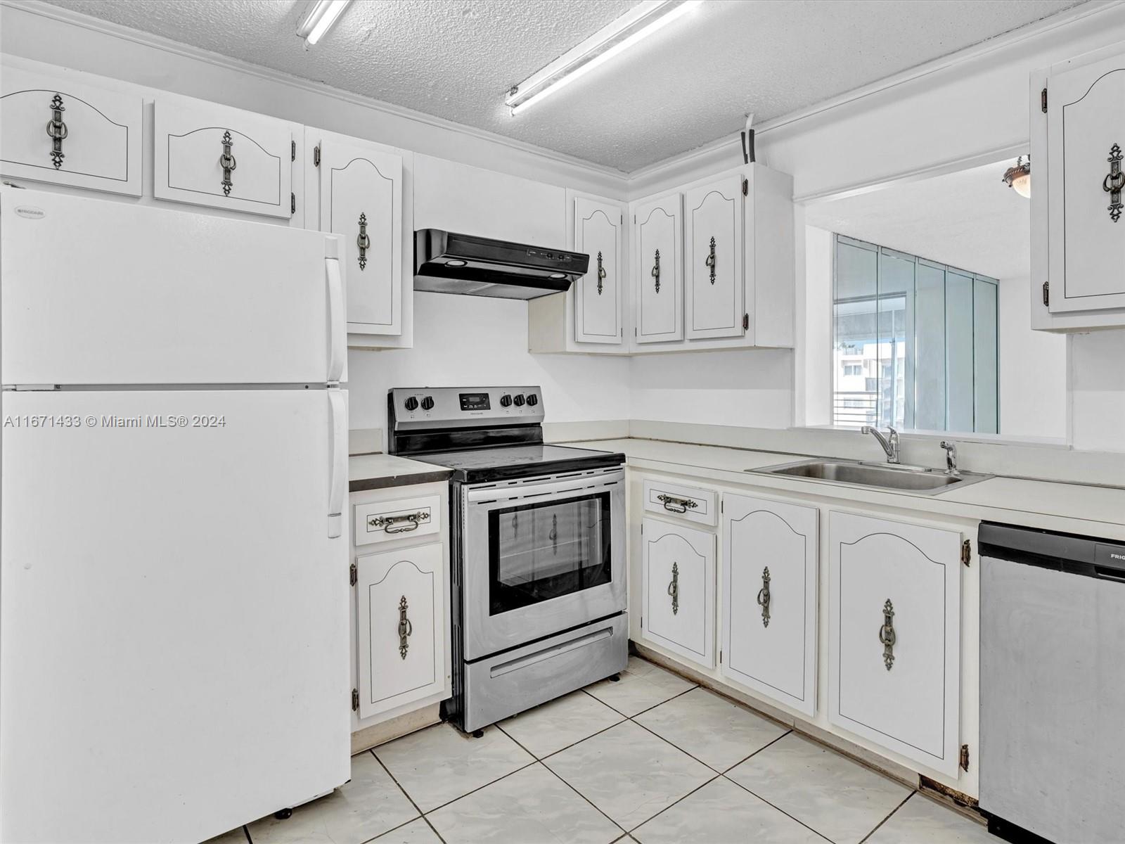 EDEN ISLES CONDO PART 3 - Residential Lease