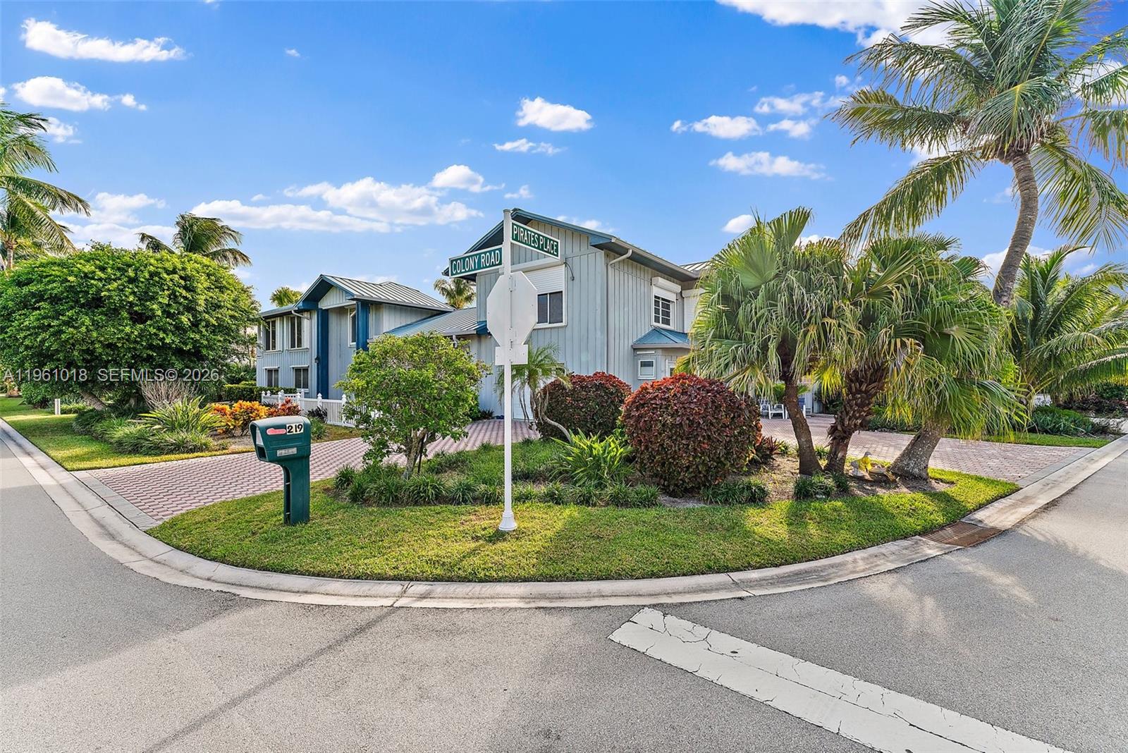 JUPITER INLET BEACH COLON - Residential