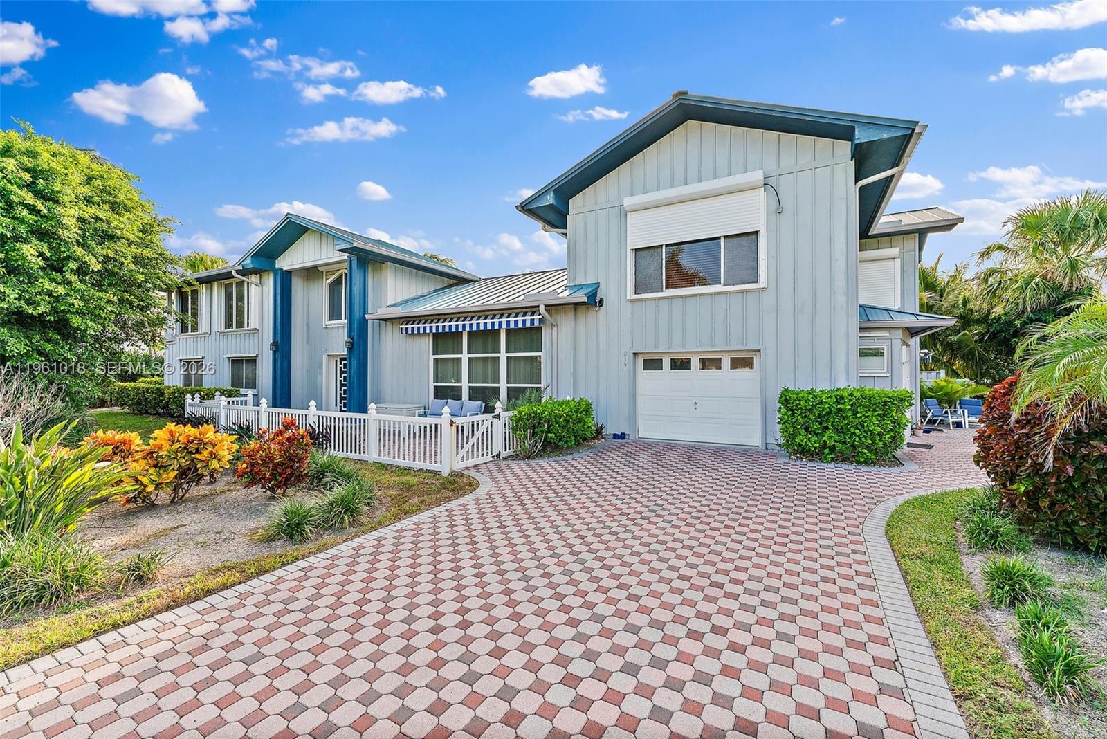JUPITER INLET BEACH COLON - Residential