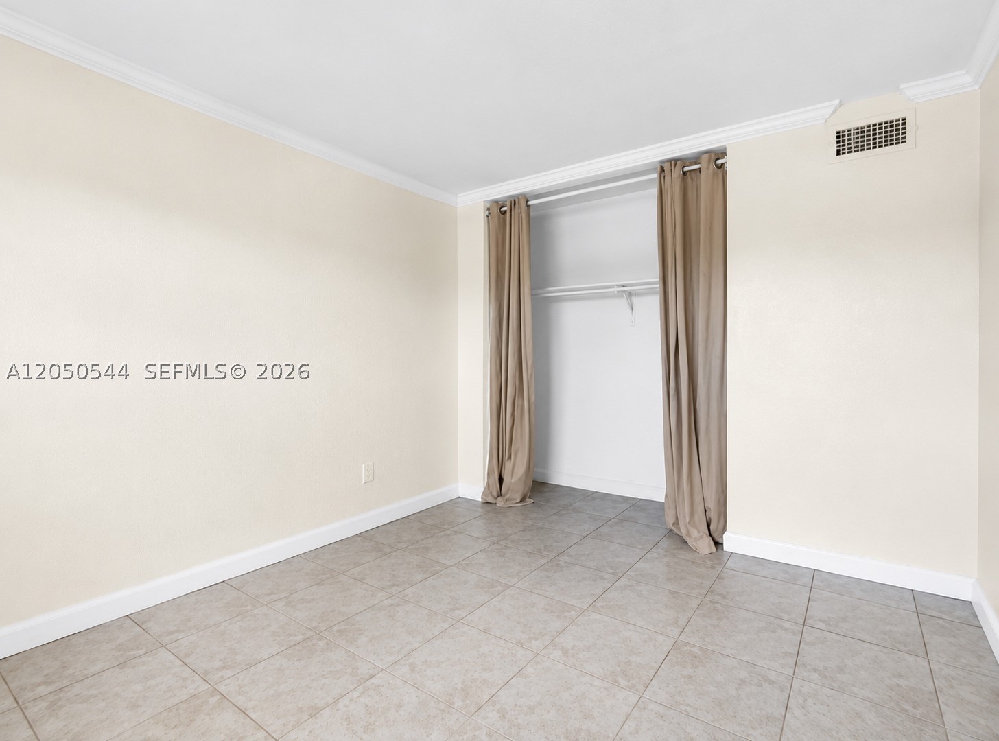 BELLA LUNA CONDO - Residential