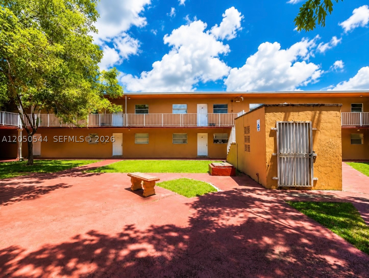 BELLA LUNA CONDO - Residential