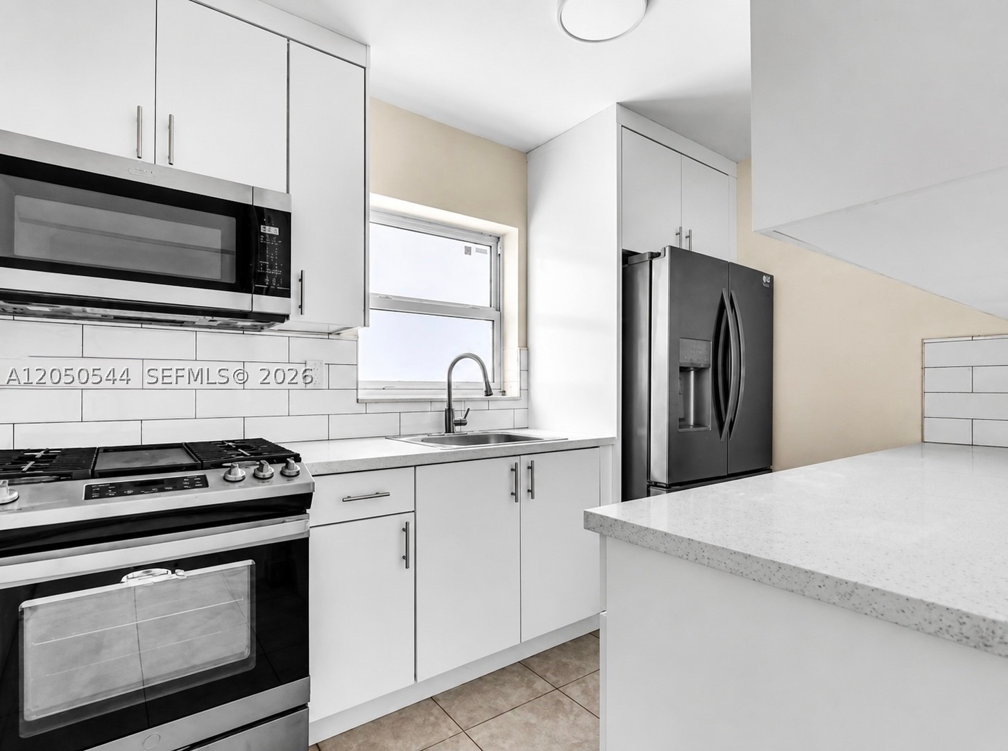 BELLA LUNA CONDO - Residential