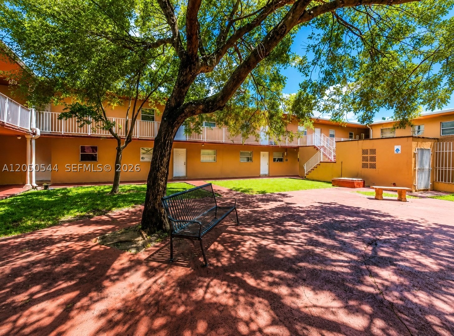 BELLA LUNA CONDO - Residential