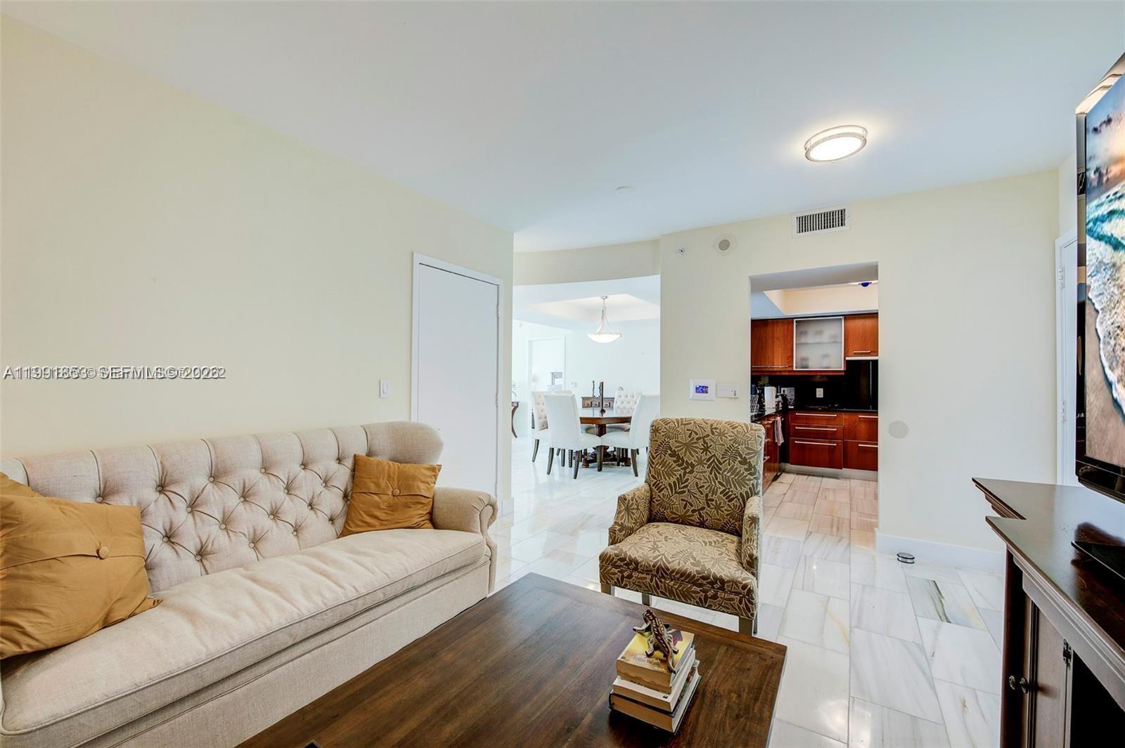 JADE RESIDENCES - Residential