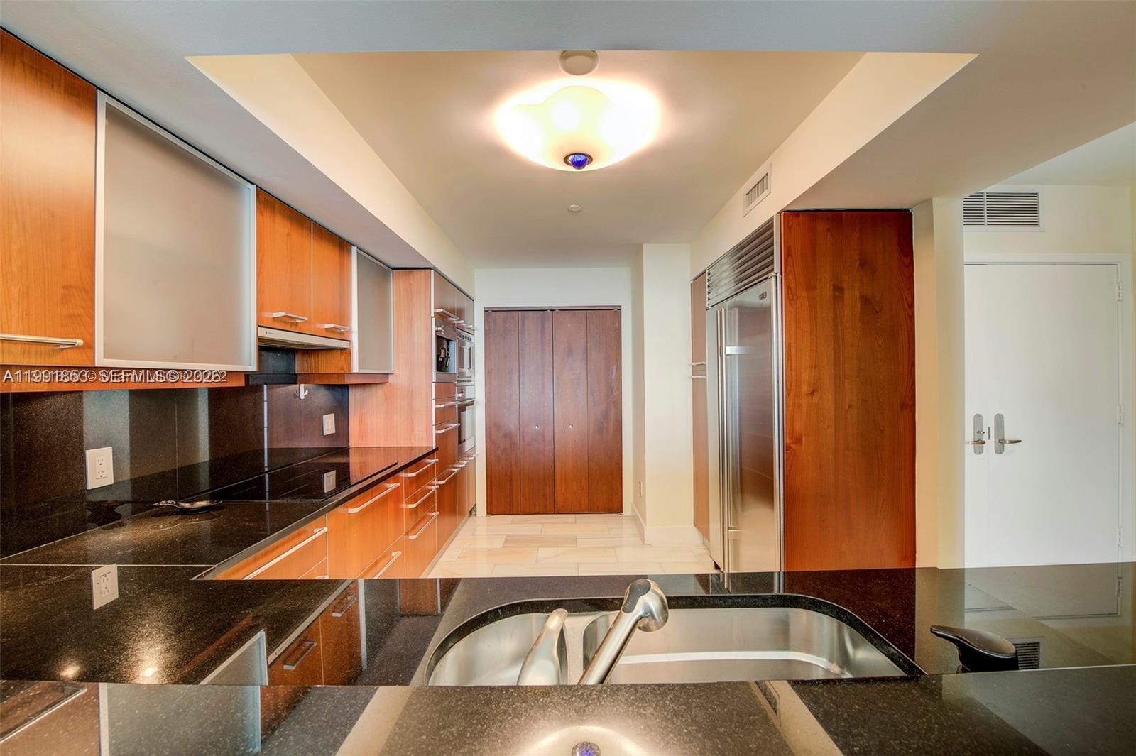 JADE RESIDENCES - Residential