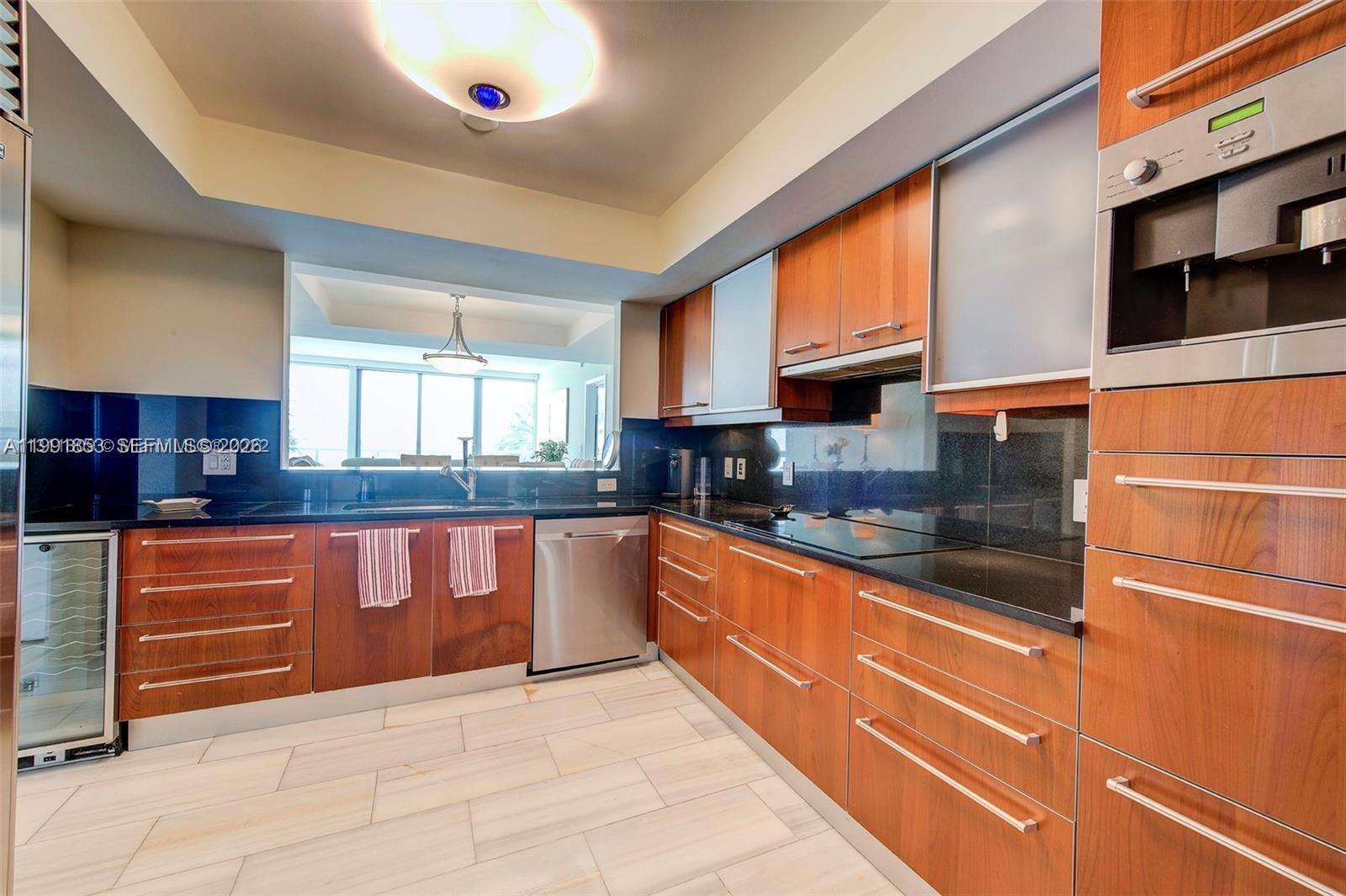 JADE RESIDENCES - Residential